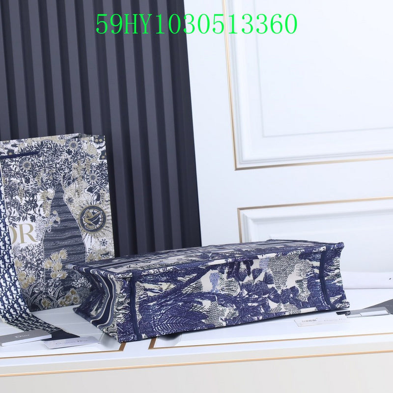 Christian Dior Luxury Bag - The Tote   215