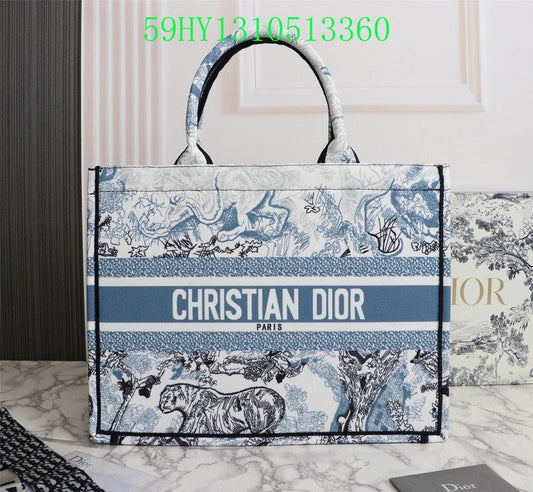 Christian Dior Luxury Bag - The Tote   193