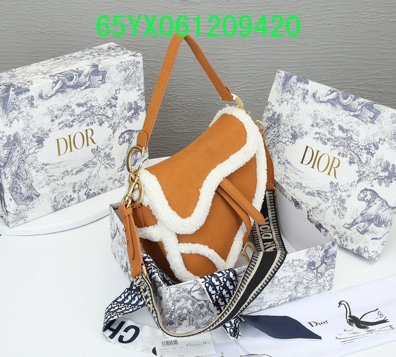 Christian Dior Luxury Bag - The Tote   540