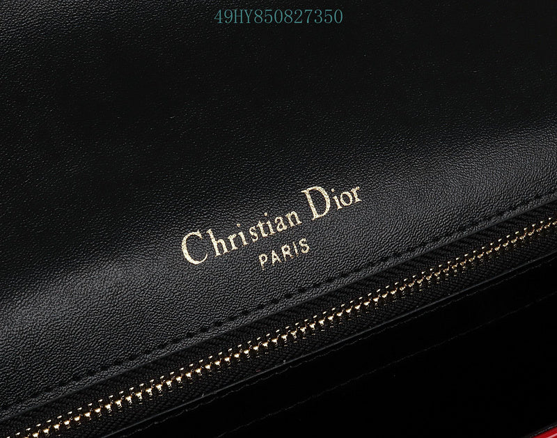 Christian Dior Luxury - The Tote   650