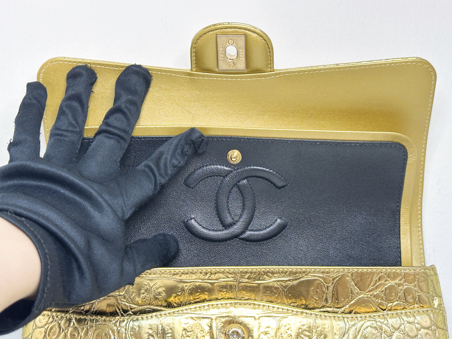 Chanel 19A Medium Calfskin Crocodile Embossed Gold Metallic Flap Bag 2803 holo card