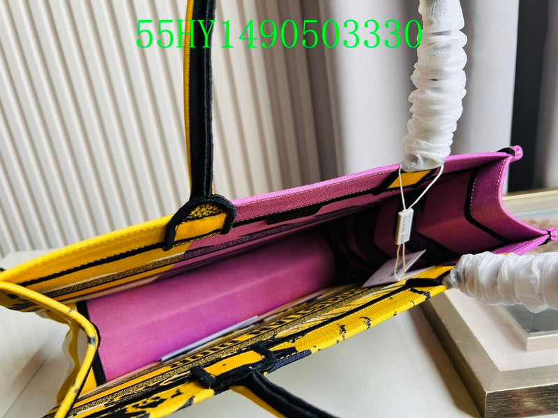 Christian Dior Luxury Bag - The Tote   285