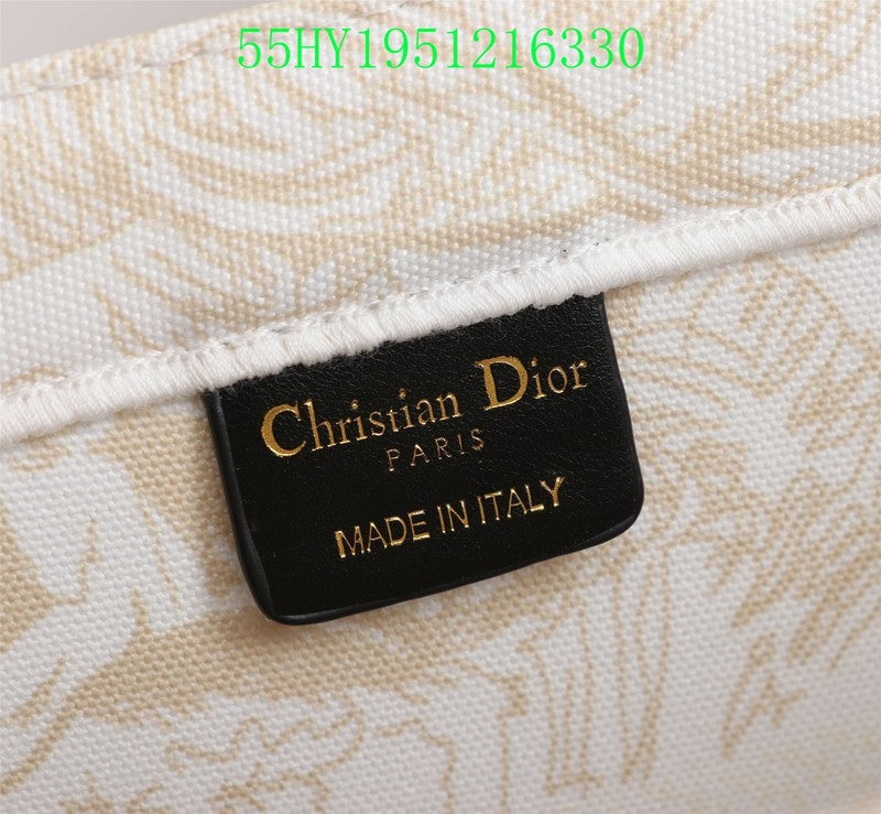 Christian Dior Luxury Bag - The Tote   319