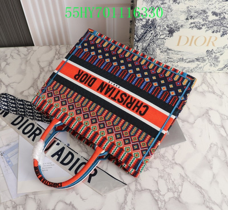 Christian Dior Luxury Bag - The Tote   334