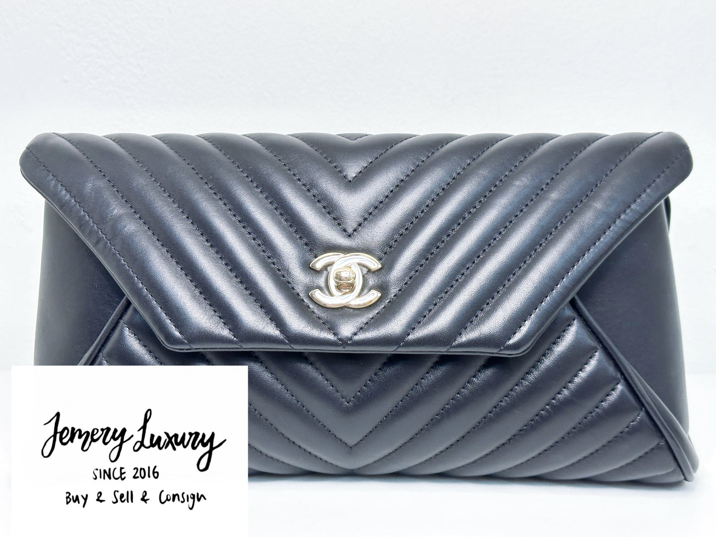 Chanel Black Chevron Lambskin Fold Up Again Clutch 2432 holo card