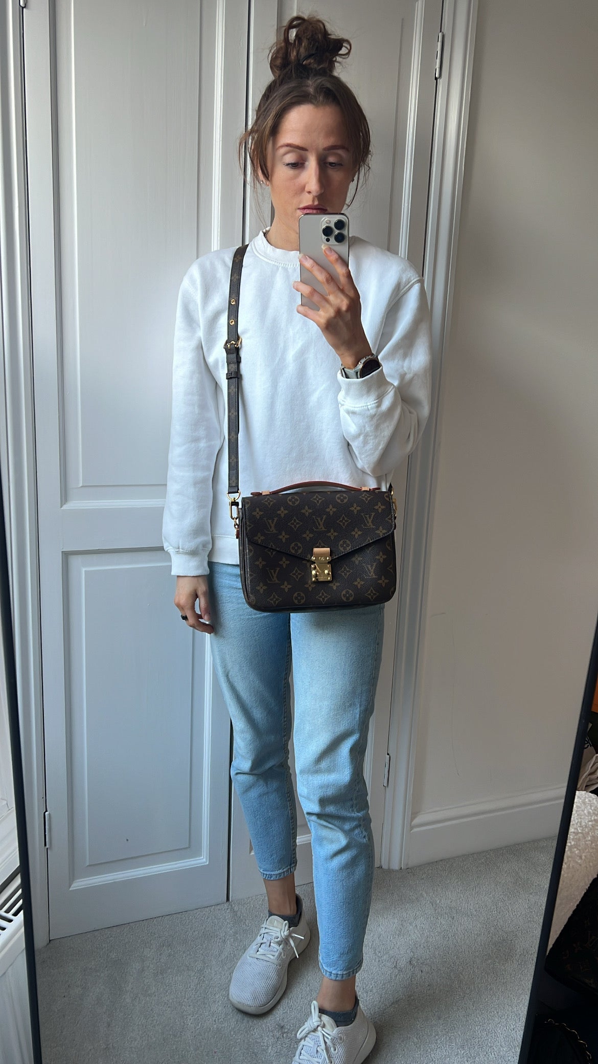 Louis Vuitton Pochette Metis Monogram (RRP £2,000)