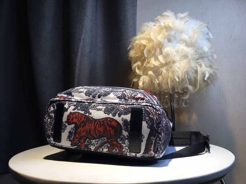 Christian Dior Luxury - The Tote   765