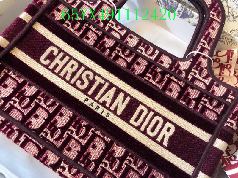 Christian Dior Luxury Bag - The Tote   392