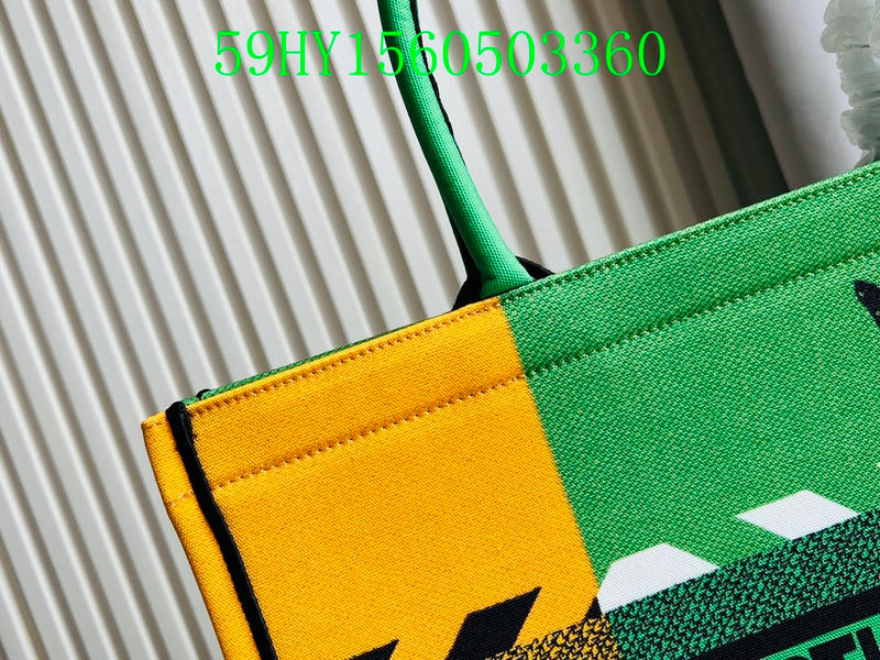 Christian Dior Luxury Bag - The Tote   283