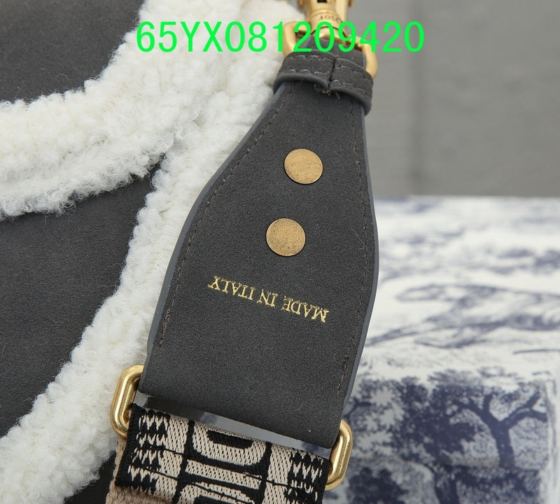 Christian Dior Luxury Bag - The Tote   535