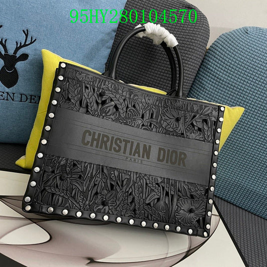 Christian Dior Luxury Bag - The Tote   318