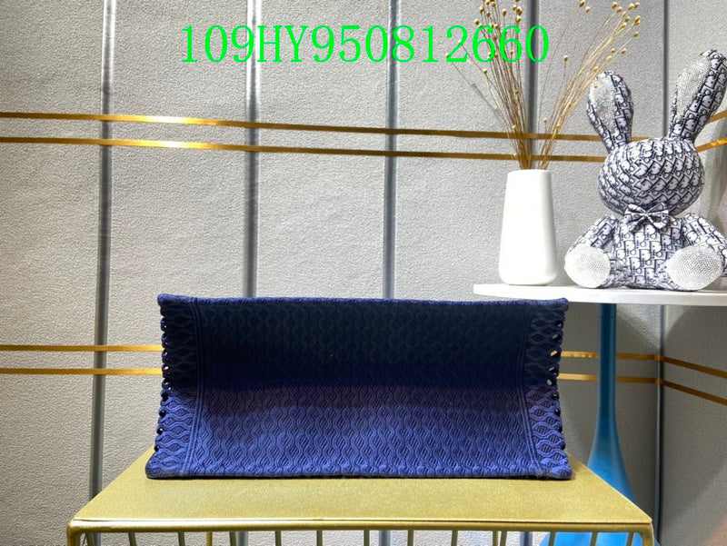 Christian Dior Luxury Bag - The Tote   273