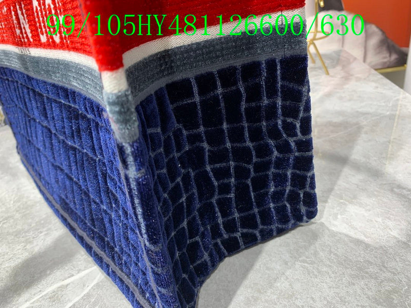 Christian Dior Luxury Bag - The Tote   388