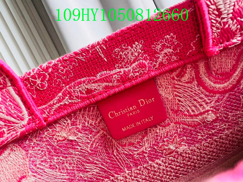 Christian Dior Luxury Bag - The Tote   263