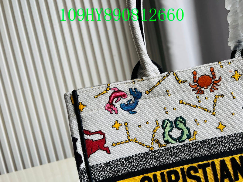 Christian Dior Luxury Bag - The Tote   277