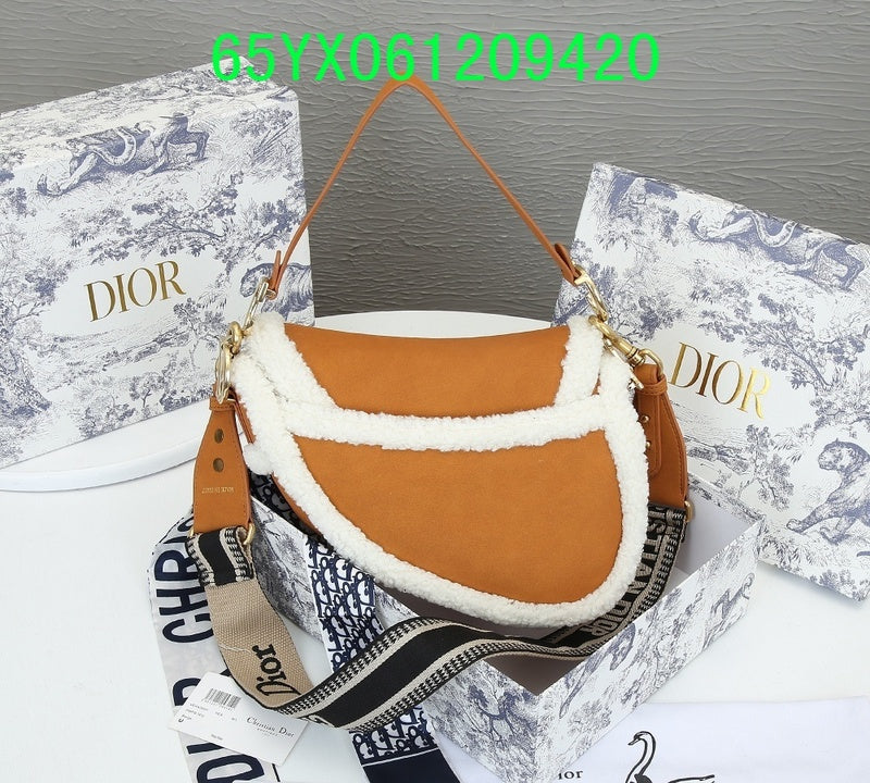Christian Dior Luxury Bag - The Tote   540