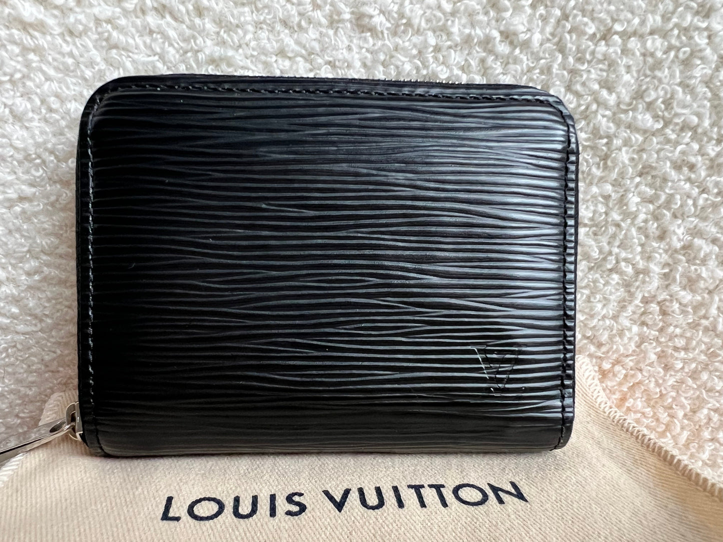 Louis Vuitton Zippy Coin Purse in Black Epi (RRP £390)