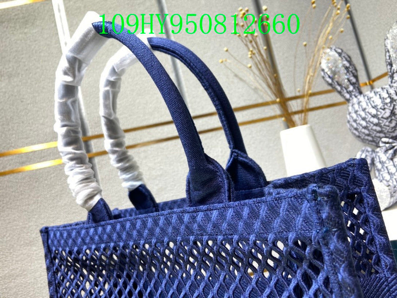 Christian Dior Luxury Bag - The Tote   273