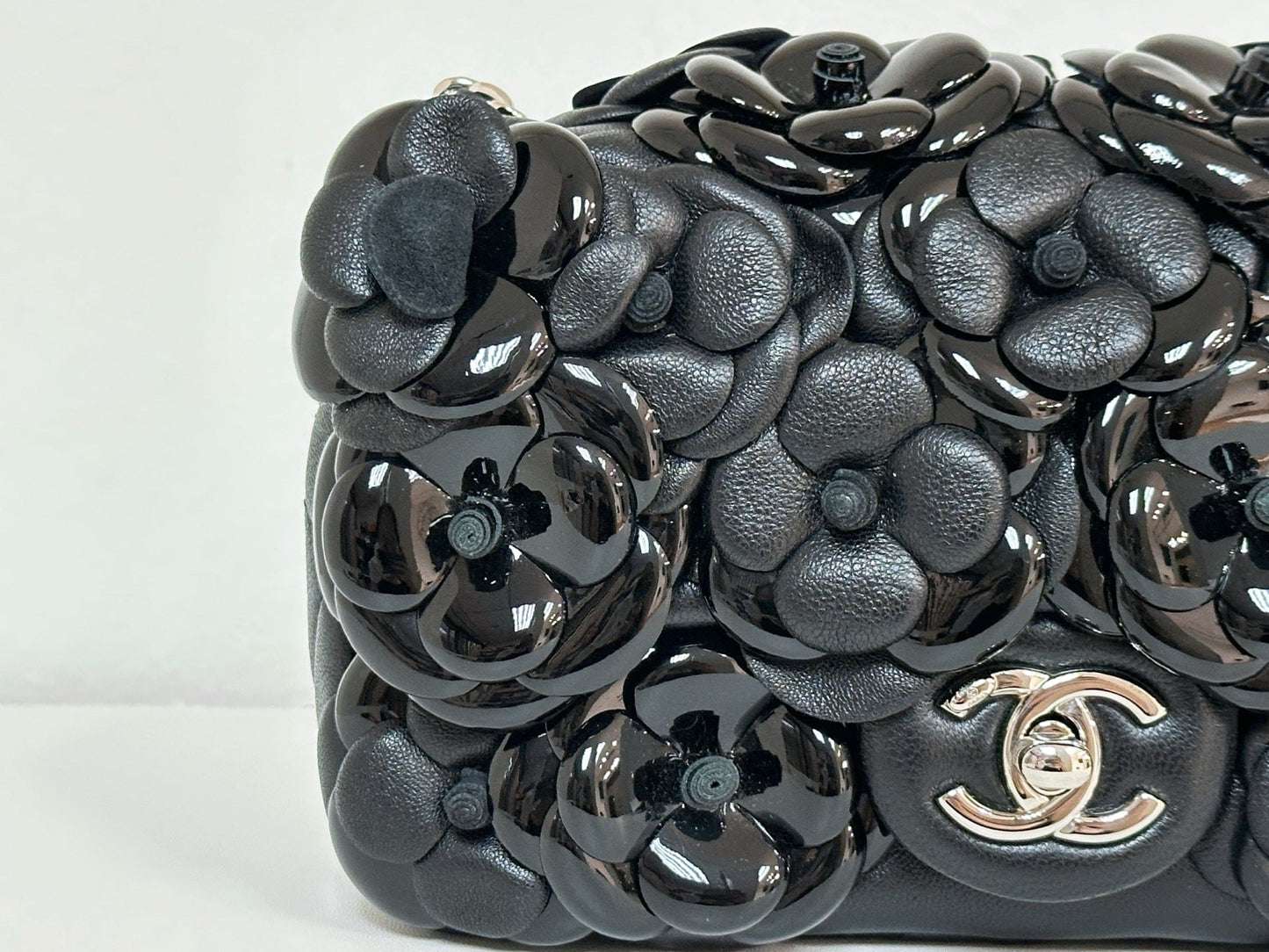 CHANEL Camellia Lambskin Patent Around Flap Crossbody Bag holo card 2246