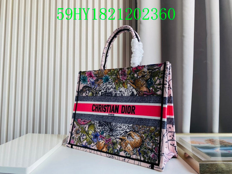 Christian Dior Luxury Bag - The Tote   330