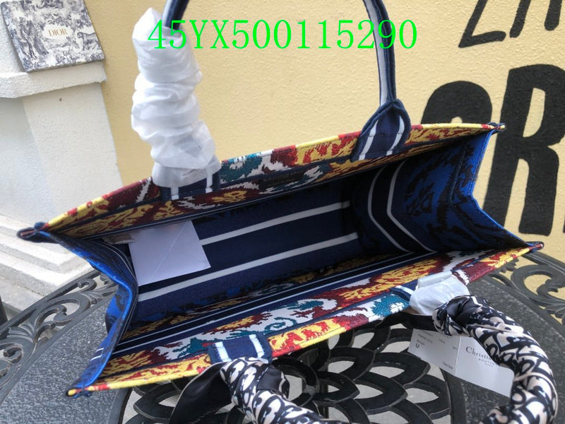 Christian Dior Luxury Bag - The Tote   356