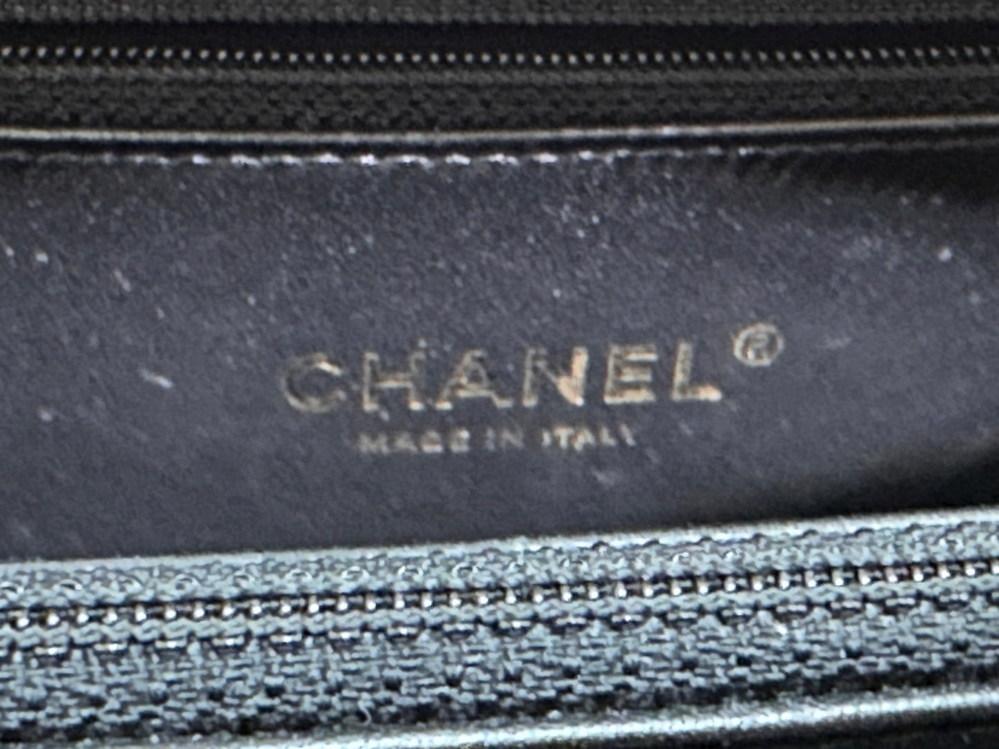 Chanel Medium Vanity Case Beige Black