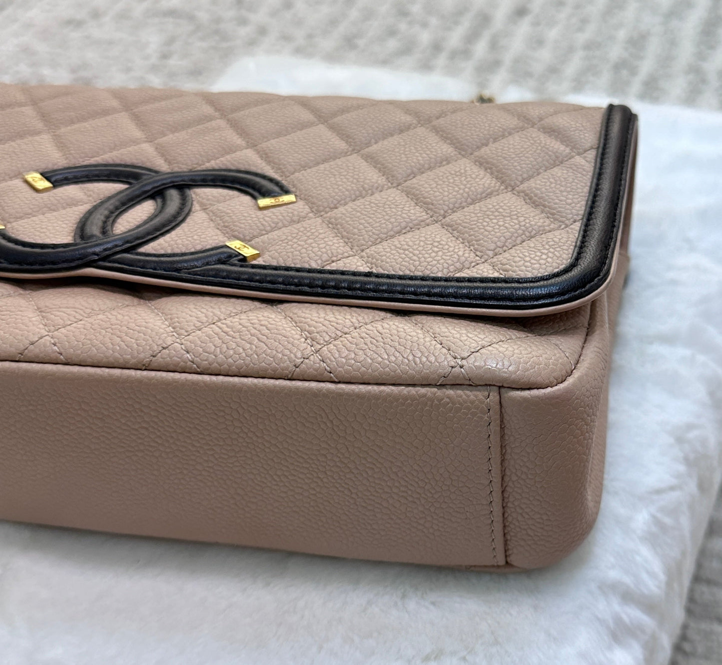 CHANEL Caviar Quilted Medium CC Filigree Flap Beige Black