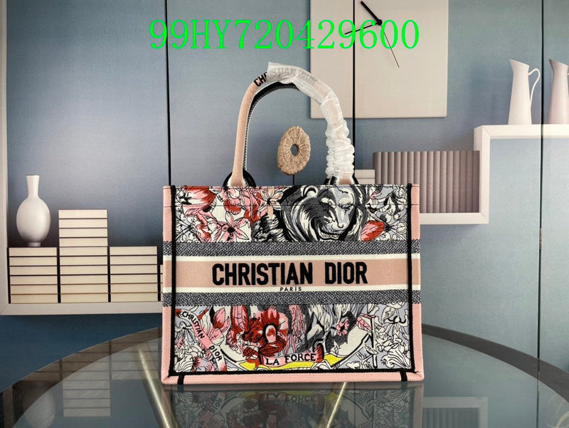 Christian Dior Luxury Bag - The Tote   302