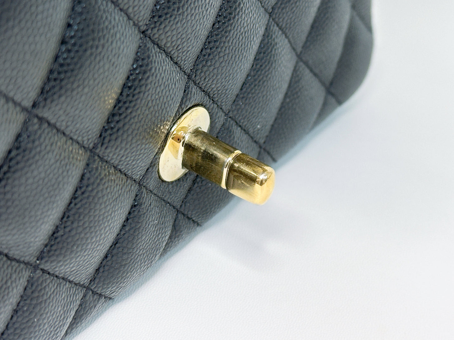 Chanel Caviar Quilted Mini Rectangular Flap black GHW 2449 holo card