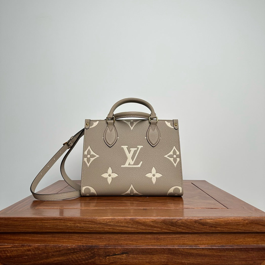 LOUIS VUITTON ON-THE-GO PM