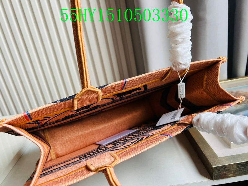Christian Dior Luxury Bag - The Tote   293