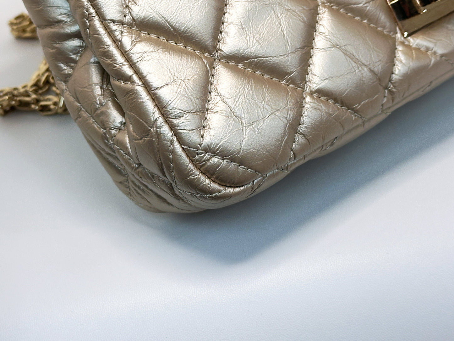 Chanel Aged Calfskin Quilted 2.55 Reissue Mini Hanger Flap Gold 2355 holo card