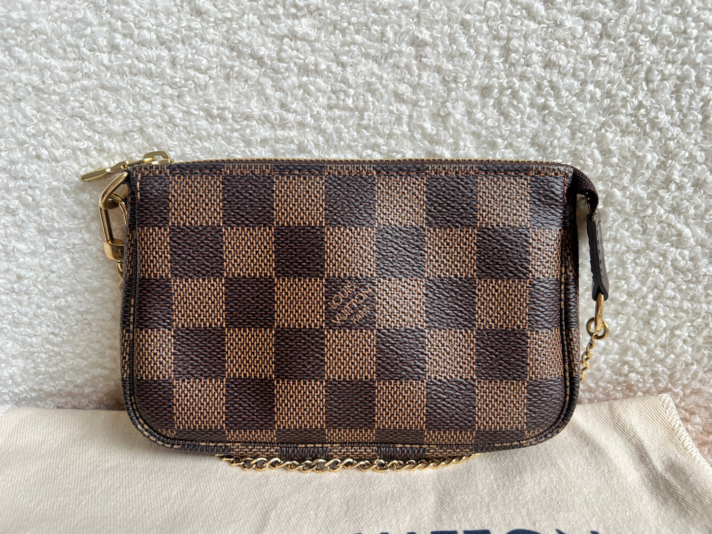 Louis Vuitton Damier Ebene Mini Pochette Accessoires (RRP £530)