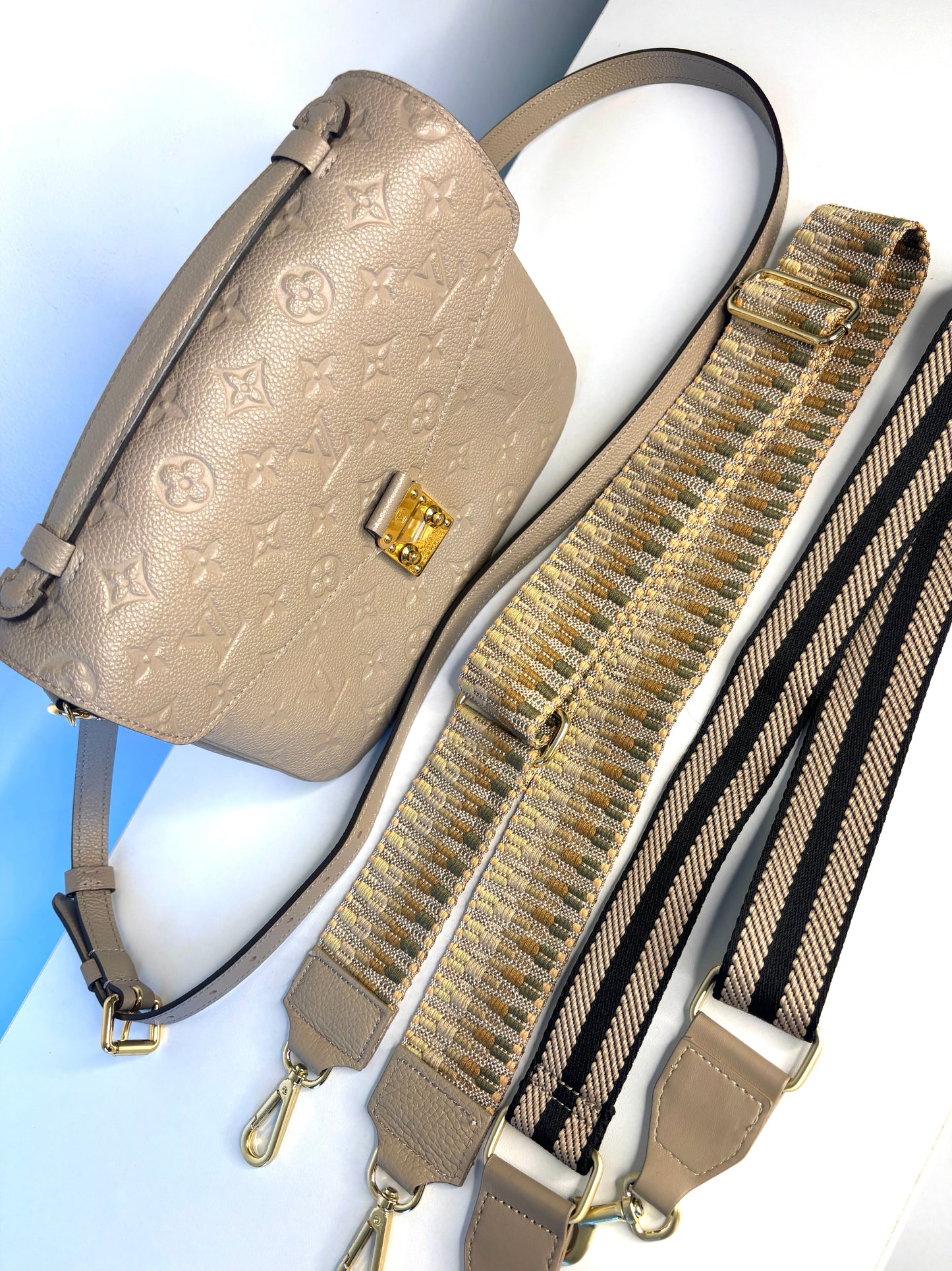 Louis Vuitton Empreinte Pochette Metis Tourterelle Shoulder Bag - Preloved (like new)