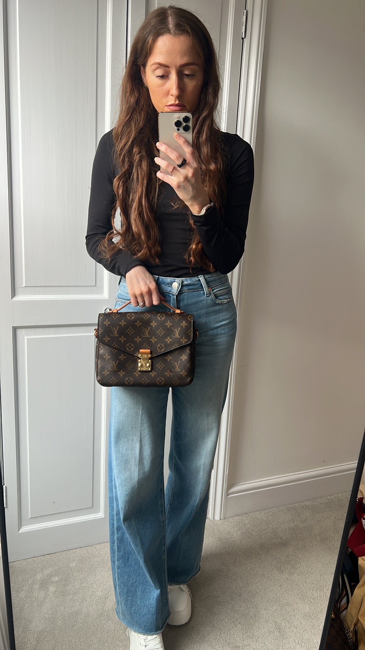 Louis Vuitton Pochette Metis Monogram (RRP £2,020)