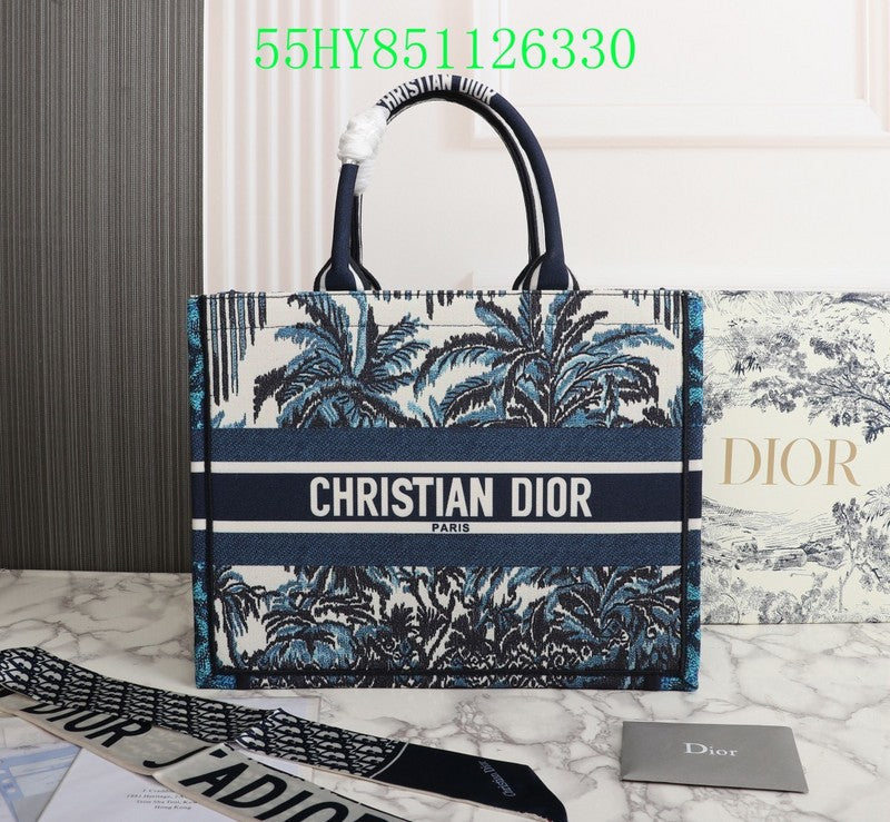 Christian Dior Luxury Bag - The Tote   231