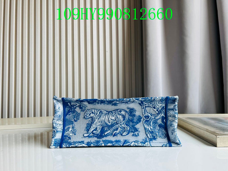 Christian Dior Luxury Bag - The Tote   267