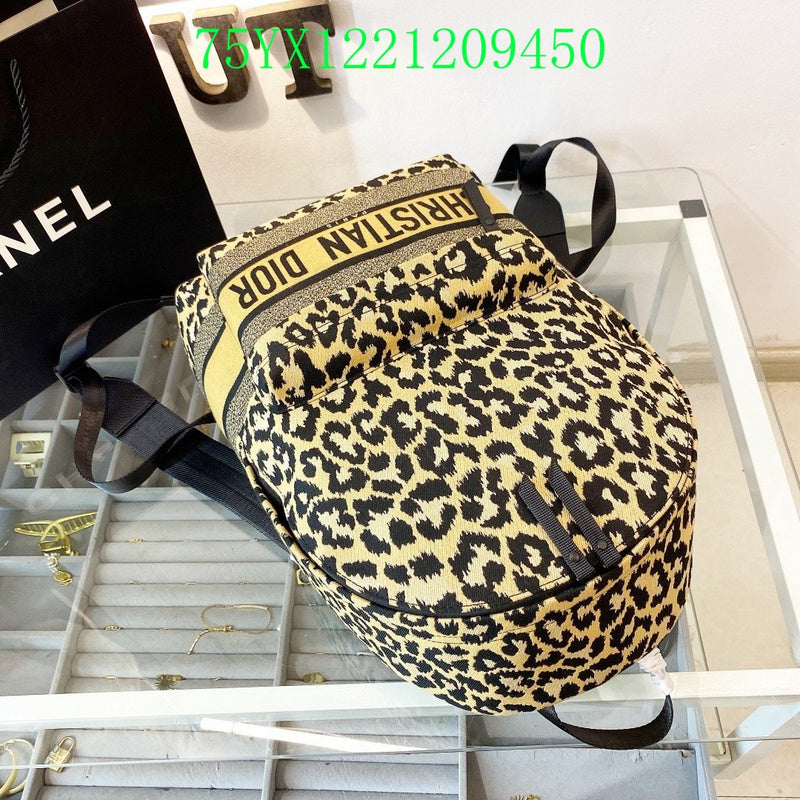 Christian Dior Luxury - The Tote   704