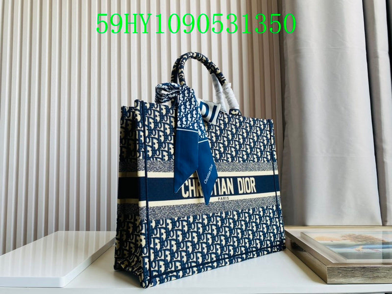 Christian Dior Luxury Bag - The Tote   253