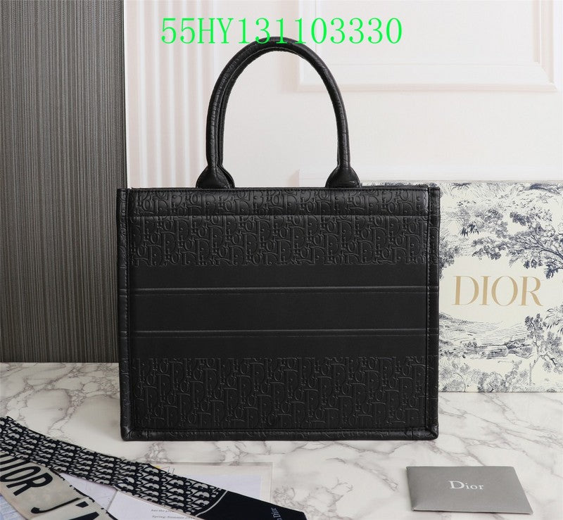 Christian Dior Luxury Bag - The Tote   237