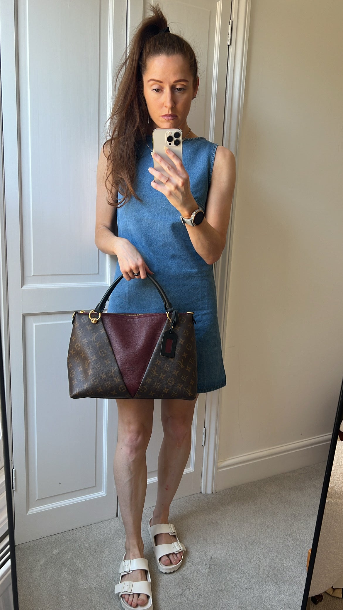 Louis Vuitton V Tote MM Bordeaux and Monogram Canvas (RRP £1,890)