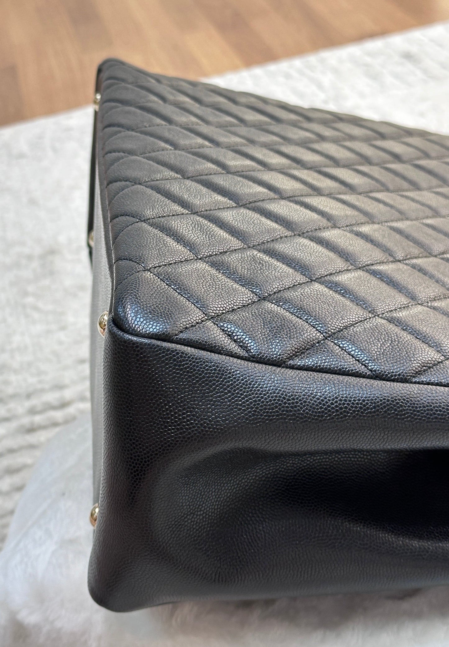CHANEL Business Affinity Shopping Tote Caviar Black GHW