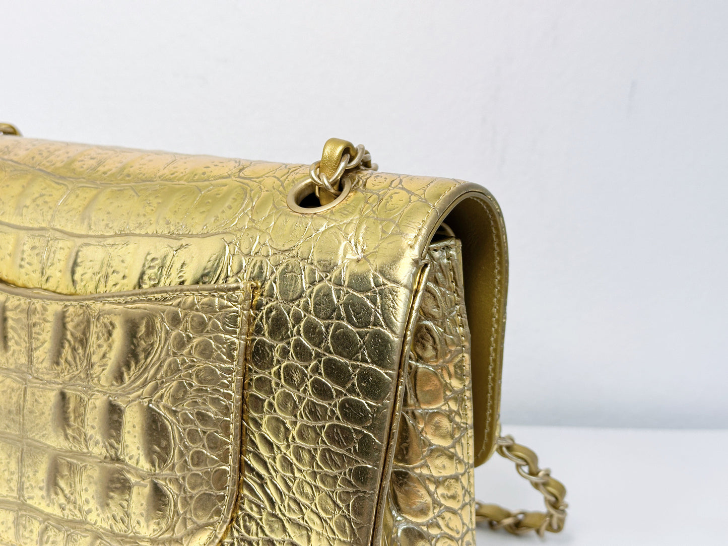 Chanel 19A Medium Calfskin Crocodile Embossed Gold Metallic Flap Bag 2803 holo card