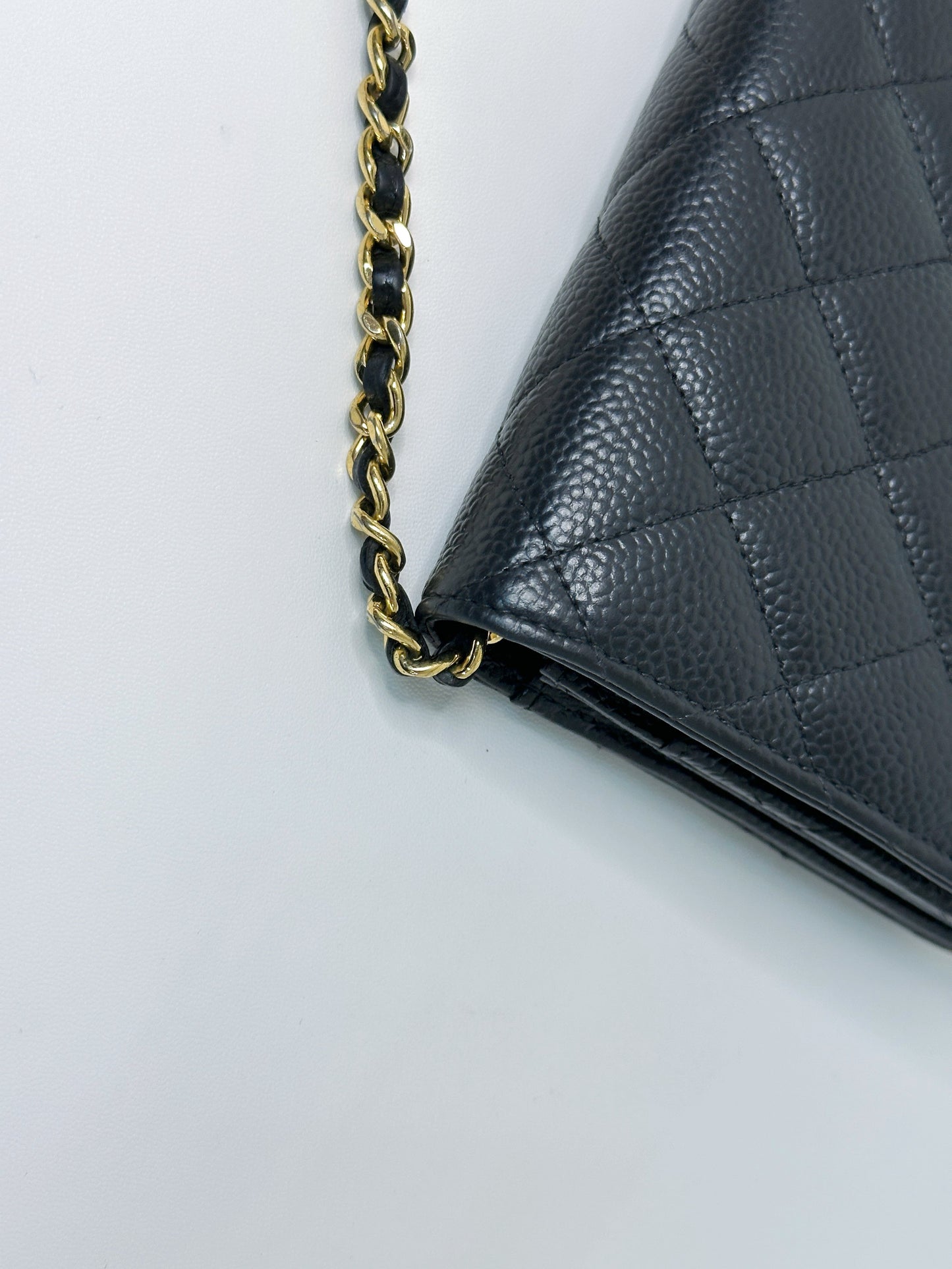 Chanel Classic Wallet on Chain Caviar Black GHW 2859 Holo card