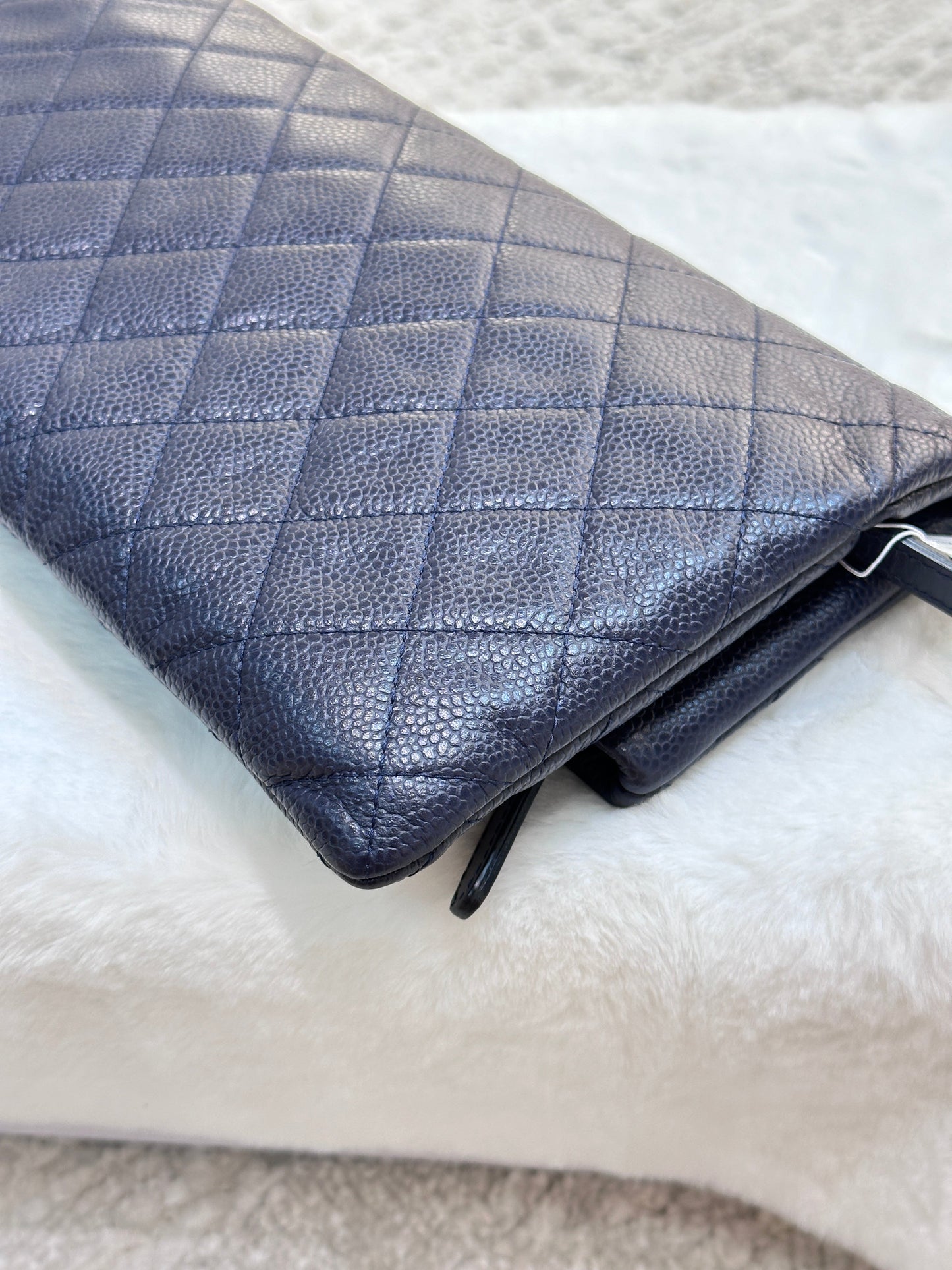 Chanel Beauty CC Clutch Quilted Caviar Blue