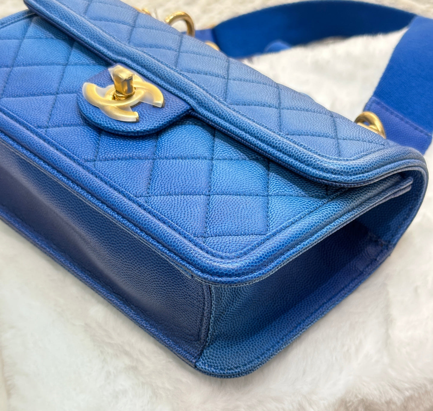 CHANEL Caviar Quilted Small Sunset On The Sea Flap Blue