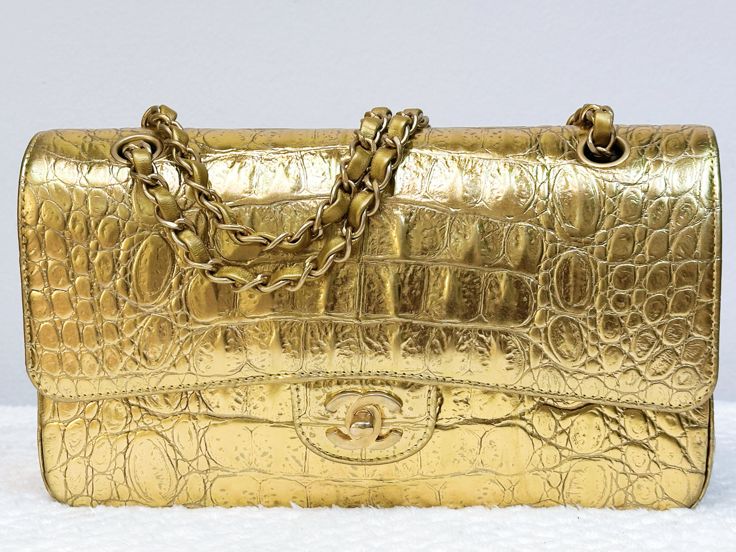 Chanel 19A Medium Calfskin Crocodile Embossed Gold Metallic Flap Bag 2803 holo card