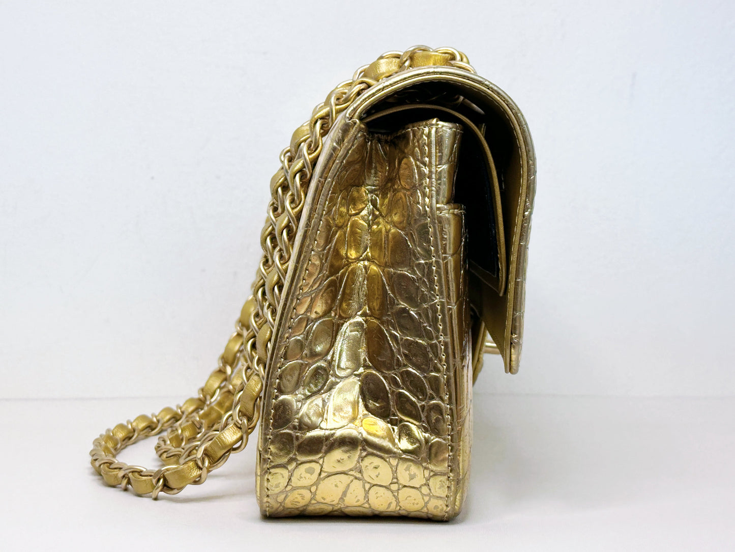 Chanel 19A Medium Calfskin Crocodile Embossed Gold Metallic Flap Bag 2803 holo card