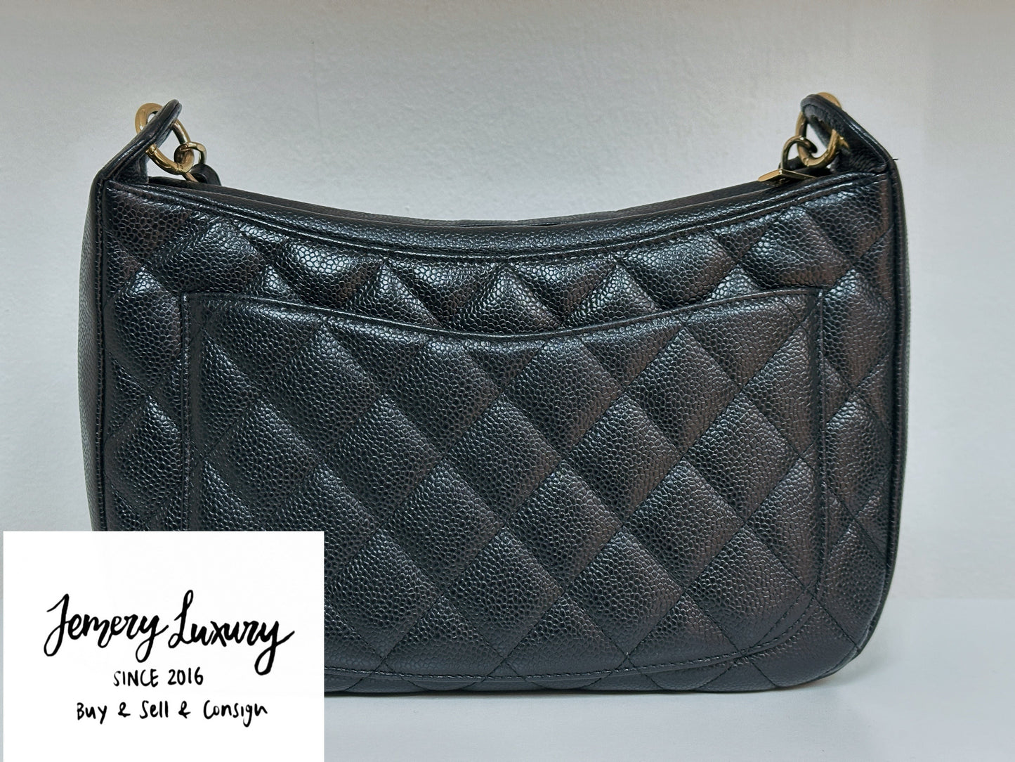 Chanel Black Quilted Caviar CC Logo Chain Shoulder Bag holo 8438