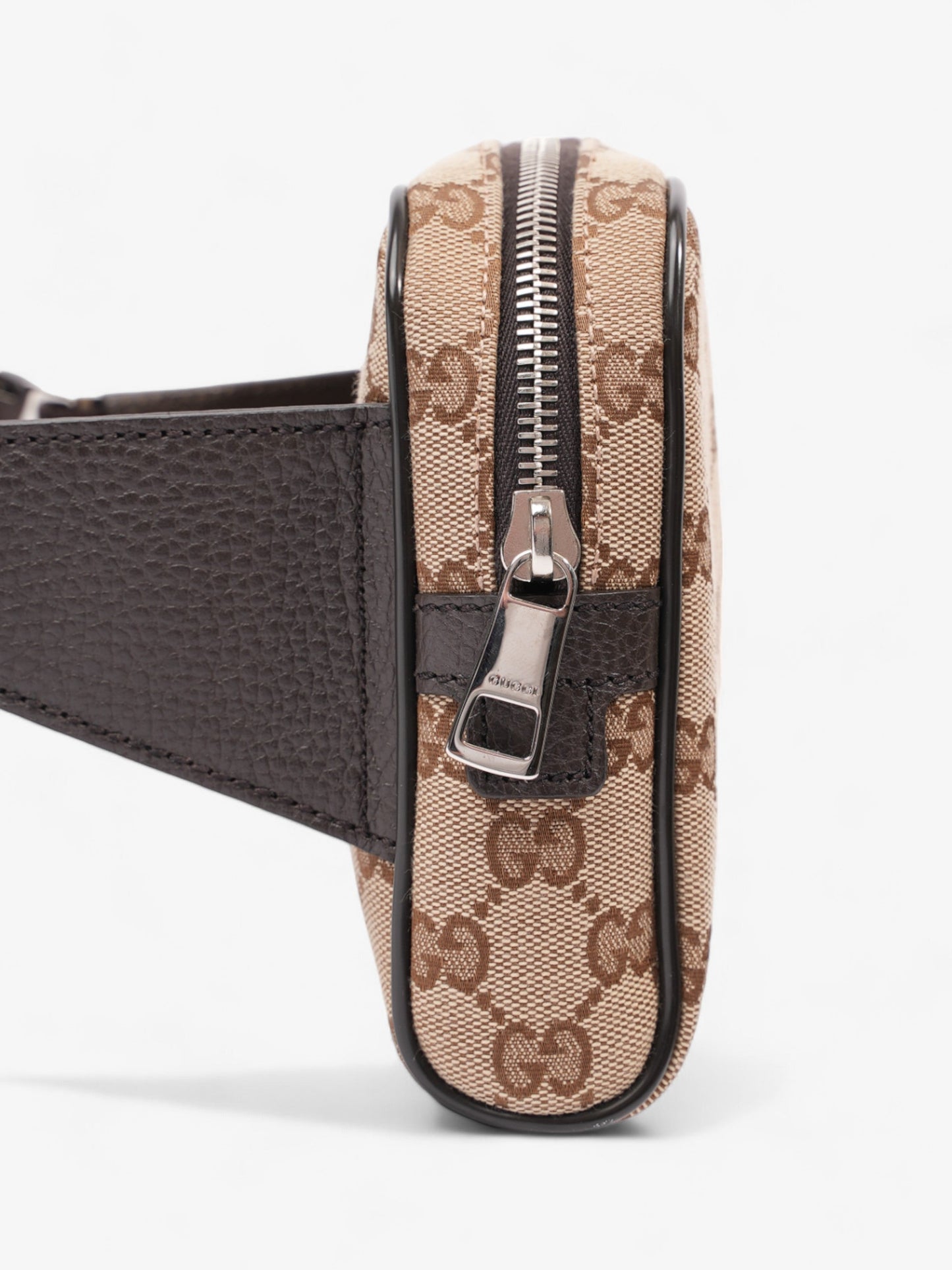 Gucci GG Bum Bag GG Supreme Canvas